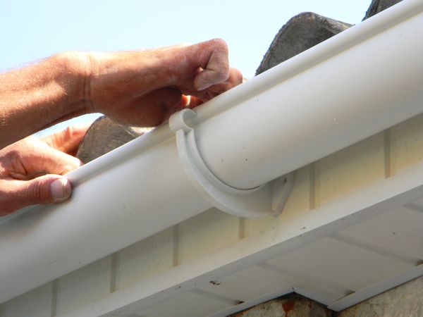 Plastic Gutter Repair in Kingwood